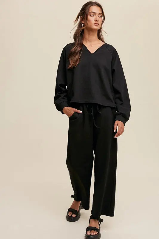 SWEATSHIRT AND SWEATPANTS SET