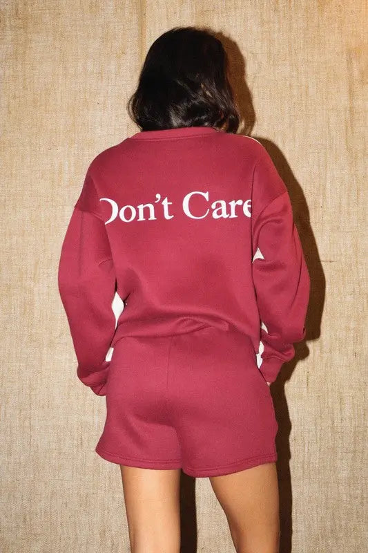 DON'T KNOW DON'T CARE GRAPHIC SWEATSHIRT- WINE