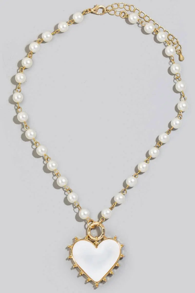 WHITE HEART PEARL NECKLACE