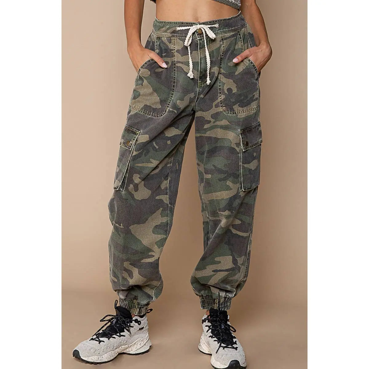 CAMO CARGO JOGGERS - UNCOMMON REIGN