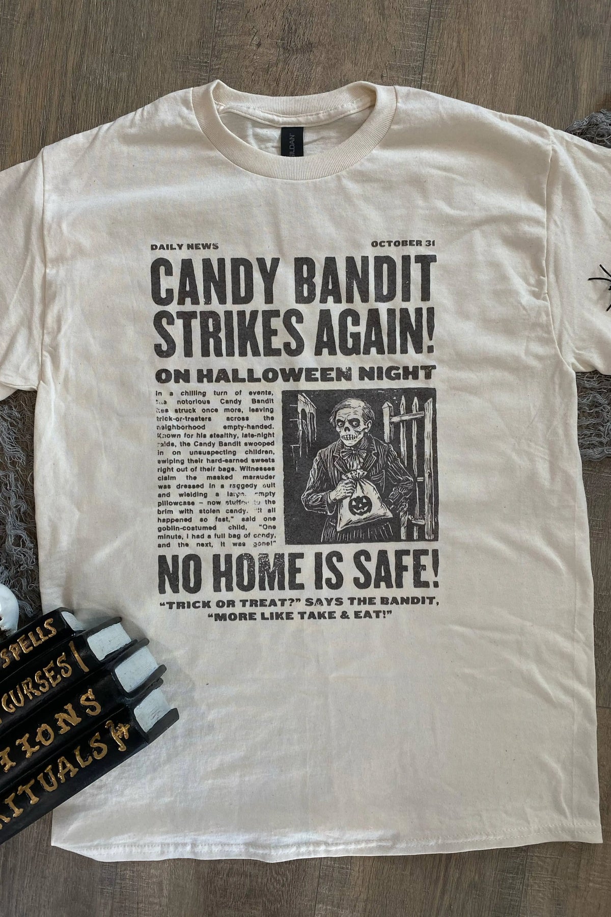 CANDY BANDIT GRAPHIC TEE