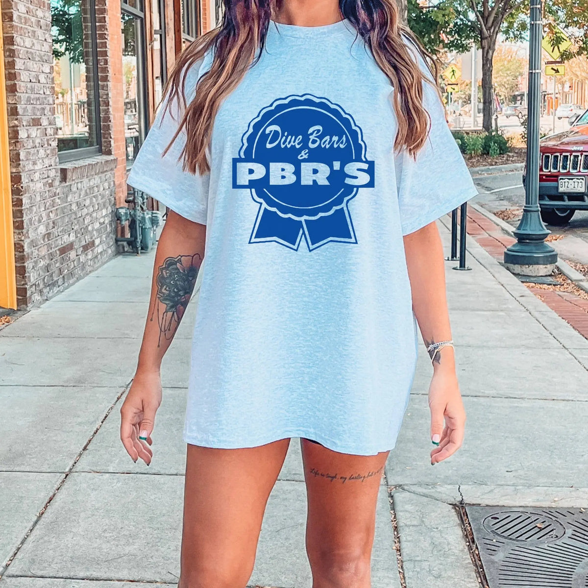 DIVE BARS & PBRS GRAPHIC TEE - UNCOMMON REIGN