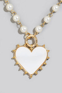 WHITE HEART PEARL NECKLACE